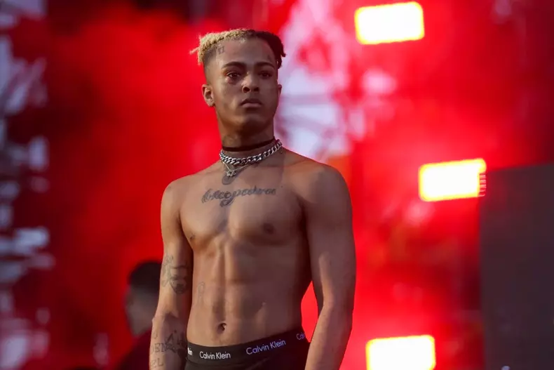 xxxtentacion pe scena