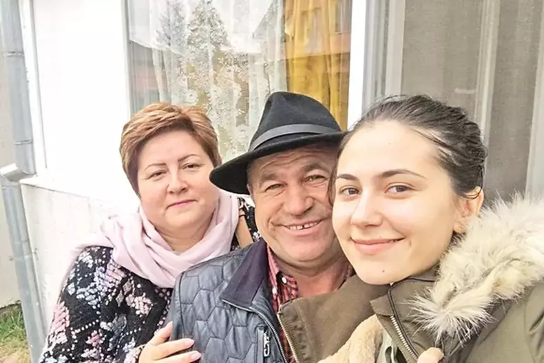 nea-rata-si-familia-lui