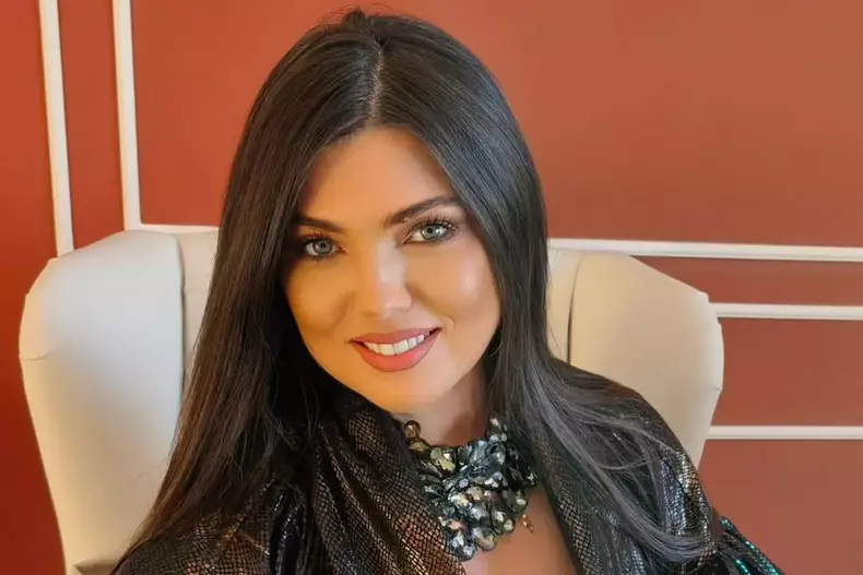 paula-seling-adevarul-despre-felul-in-care-se-poarta-copiii-la-scoala-cu-elena-fiica-ei-adoptiva.-lucrurile-asa-sunt-in-realitate