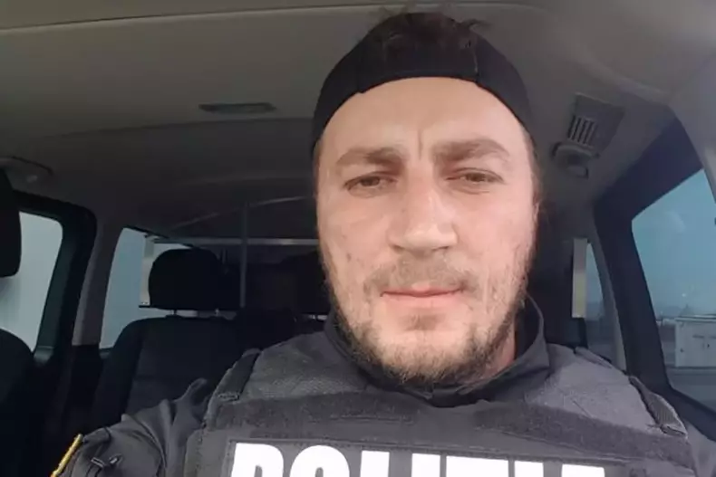 politist-marian-godina-copil
