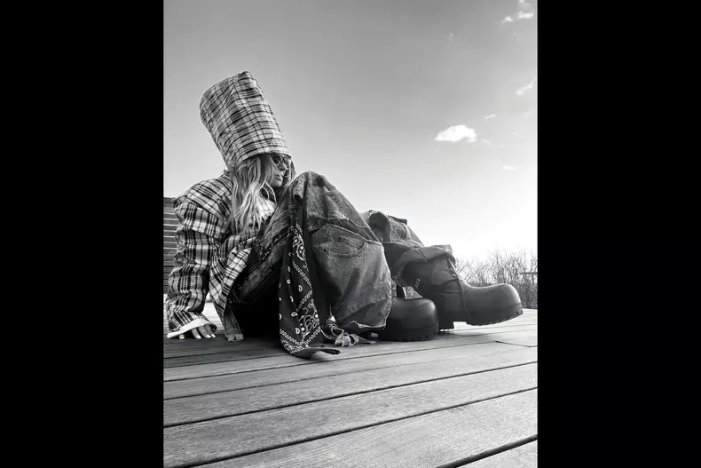 https-__www.cancan.ro_wp-content_uploads_2024_03_delia-geaca-sacosa-rafie-5