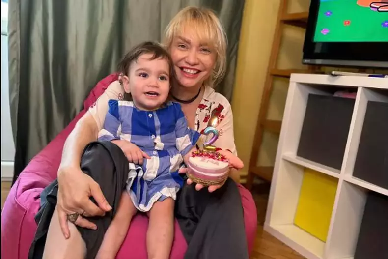 cristina-cioran-si-fetita-ei-2