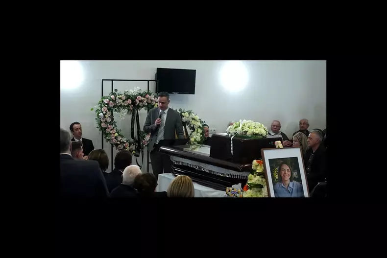 https-__www.cancan.ro_wp-content_uploads_2024_04_screenshot-2024-04-09-085101