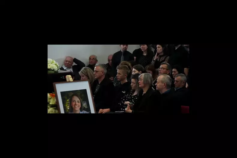 https-__www.cancan.ro_wp-content_uploads_2024_04_screenshot-2024-04-09-093136