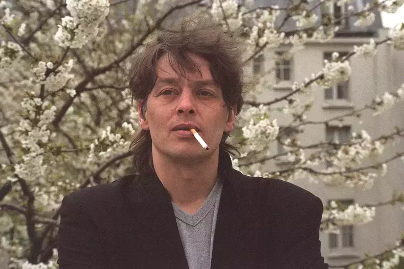 alain-delon-fiu-nelegitim