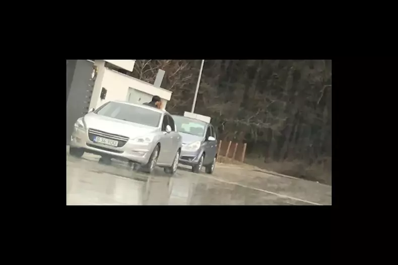 https___www.cancan.ro_wp-content_uploads_2018_02_liviu-varciu-se-saruta-cu-roxana-niculae-2