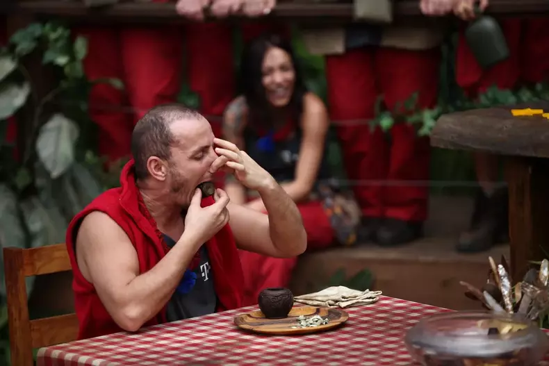 Sunt-celebru-Scoate-mă-de-aici-6