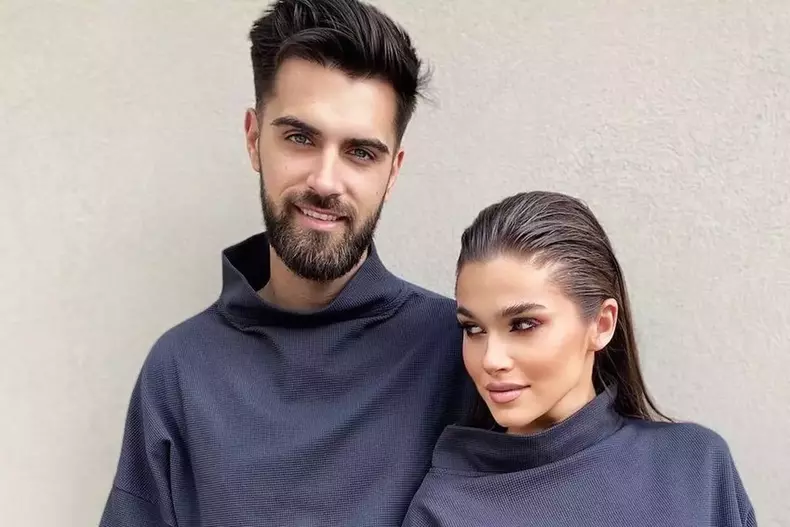 theo-rose-si-alex-leonte-despartire-crop-1659421271