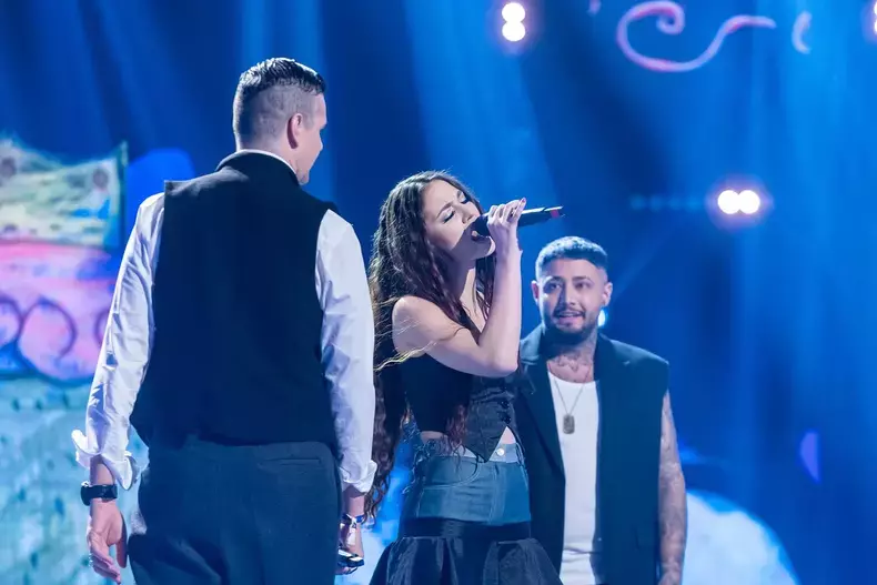 aura-sova-vocea-romaniei-4