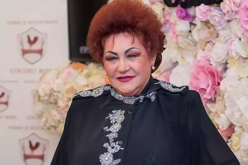 elena-merisoreanu-2