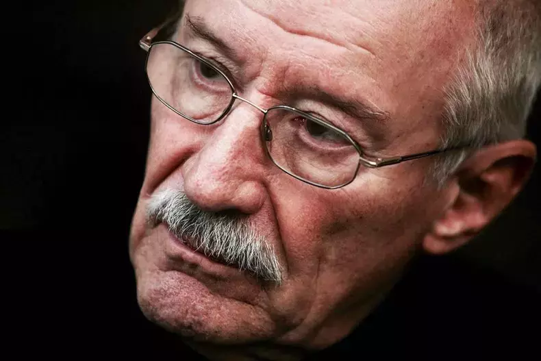 Victor Rebengiuc 300