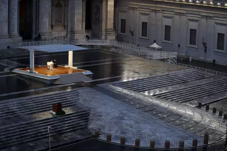 papa-francisc-vatican-epa3