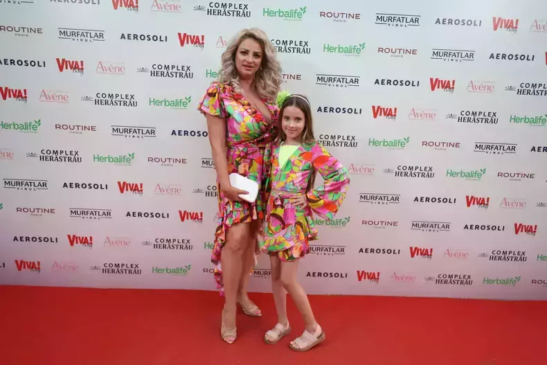 sanziana-buruiana-fiica2