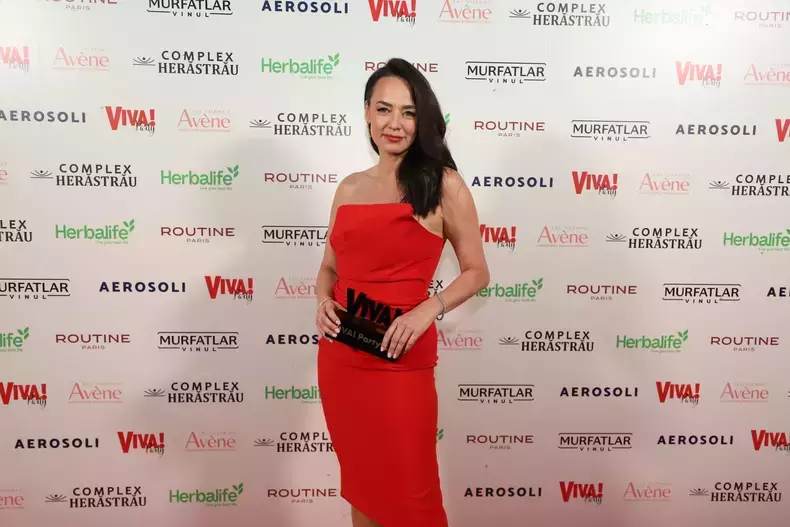 andreea raicu petrecere viva3
