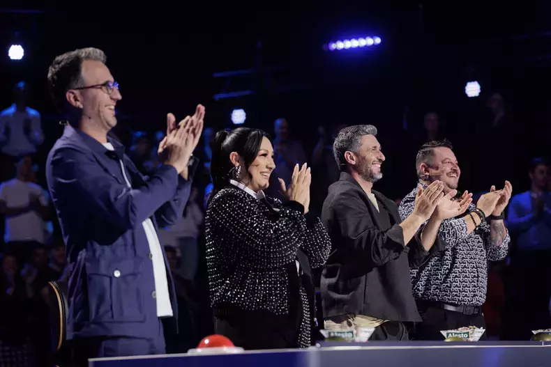 andi-moisescu-andra-dragos-bucur-mihai-bobonete