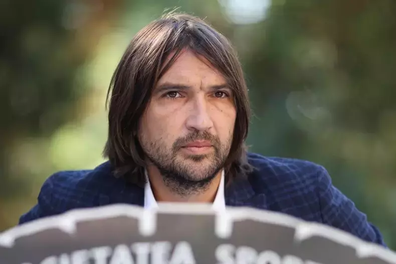 cine-e-dan-alexa-de-la-asia-express-2025