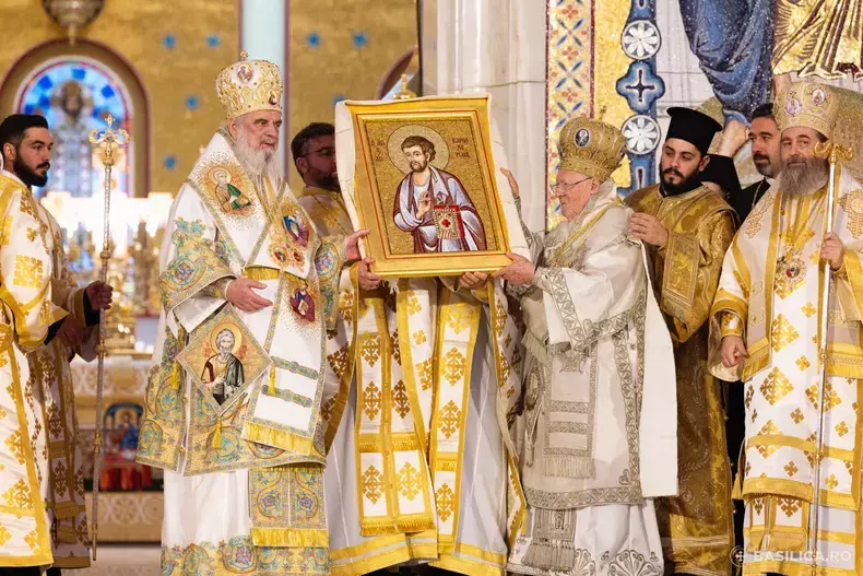 cum-arata-catedrala-nationala-catedrala-mantuirii-neamului-in-interior--imagini-transmise-de-biserica-ortodoxa-11