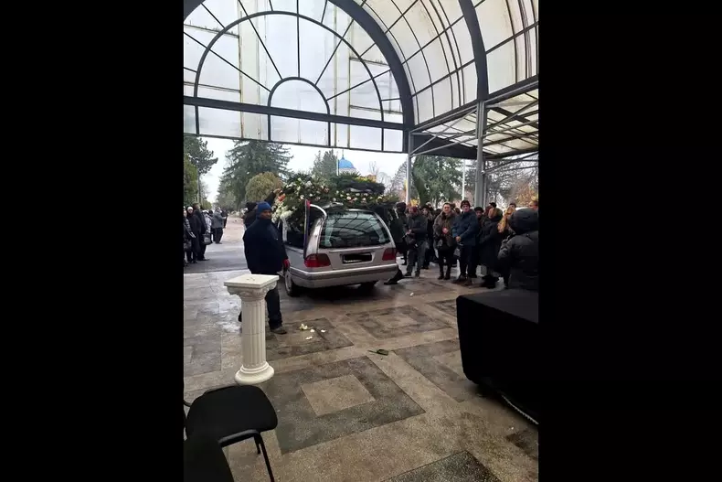 flavia grosan inmormantare