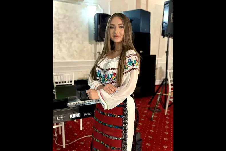 Ramona Mișcu6