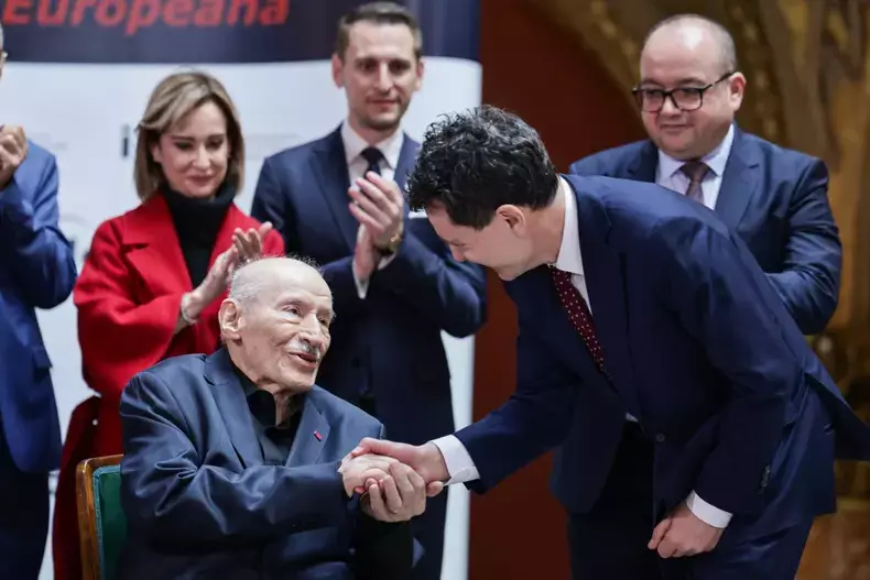 victor-rebengiuc-ateneul-roman-13