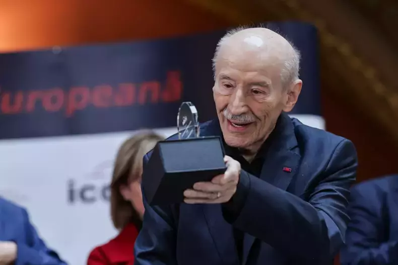 victor-rebengiuc-ateneul-roman-16