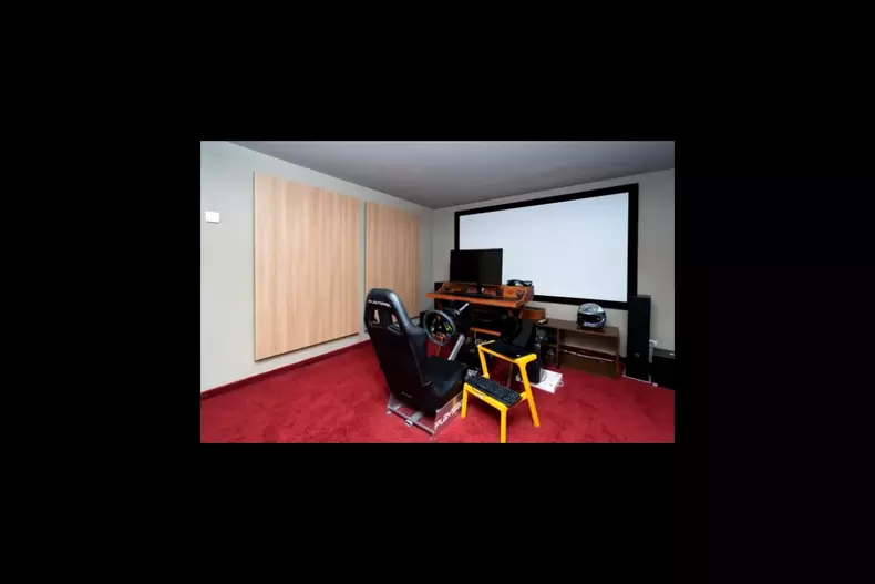 https___www.cancan.ro_wp-content_uploads_2026_01_Cum-arata-vila-din-Corbeanca-a-lui-Dani-Otil.-Baie-fara-pic-de-gresie-si-faianta-dar-cu-un-accesoriu-inedit-8