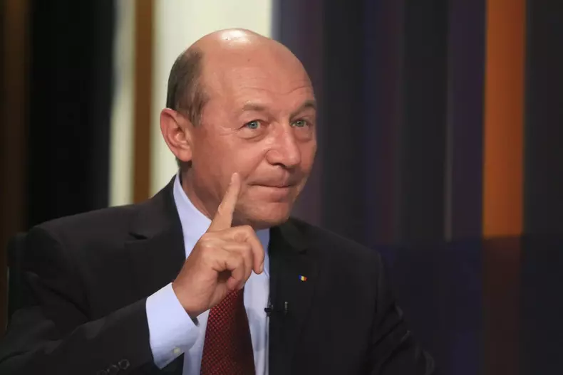 traian-basescu_29_7e9dbcd43d_45f3959374_05