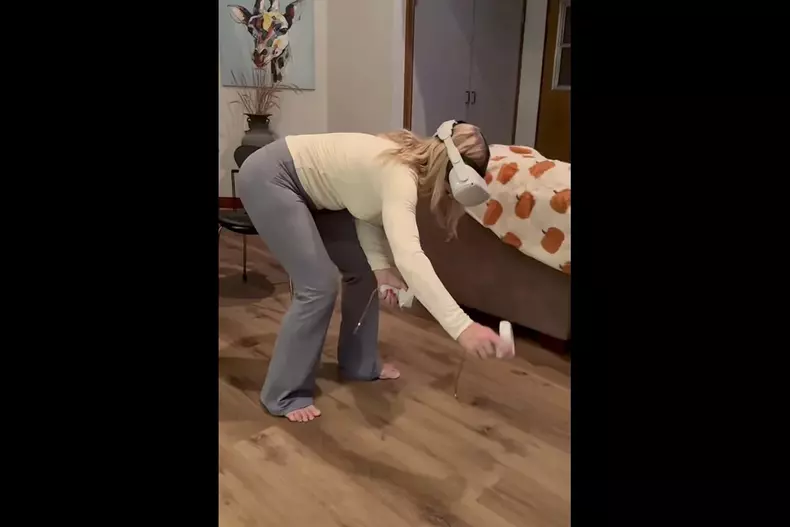 678