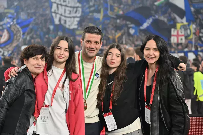 cristi-chivu-si-familia-sa-2-scaled
