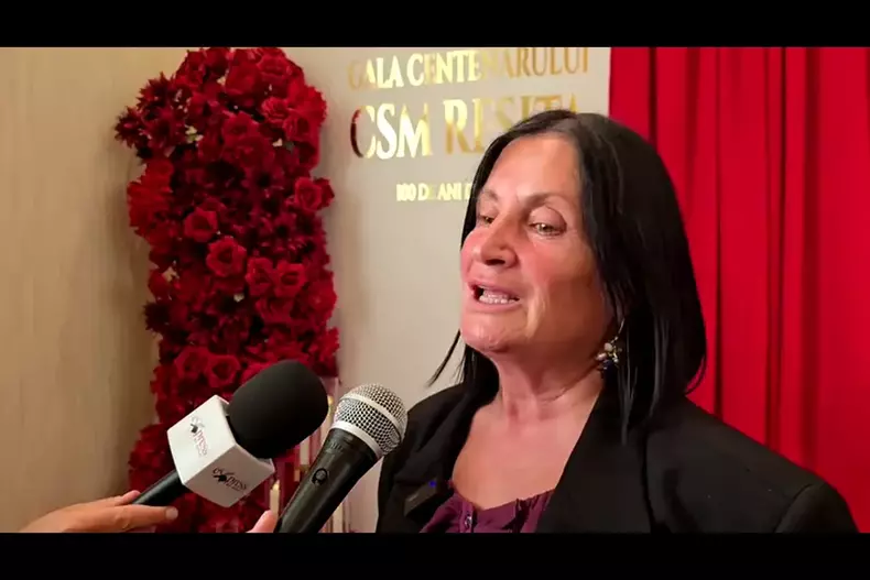 https___www.cancan.ro_wp-content_uploads_2026_05_Cum-arata-acum-Mariana-mama-lui-Cristi-Chivu.-Aparitie-publica-rara-la-Resita-4
