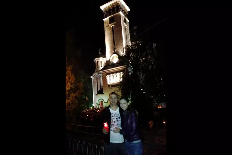 https___www.cancan.ro_wp-content_uploads_2026_05_Cum-arata-Madalina-Draghici-partenera-lui-Radu-Valcan-din-serialul-Iubire-si-onoare-dupa-ce-s-a-asat-de-actorie-8