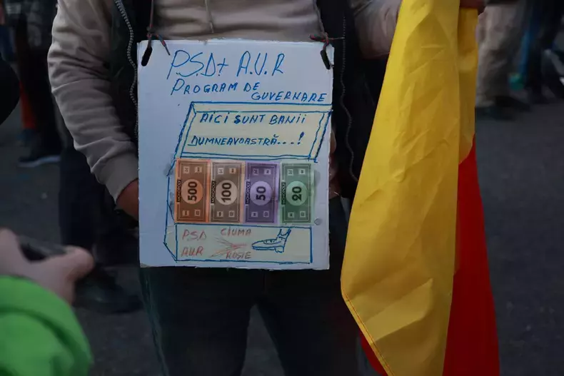 miting-in-piata-victoriei-pentru-sustinerea-lui-ilie-bolojan-2