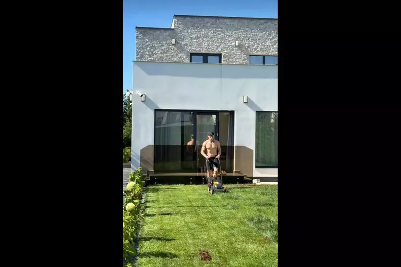casa cu etaj a Valeriei Lungu9