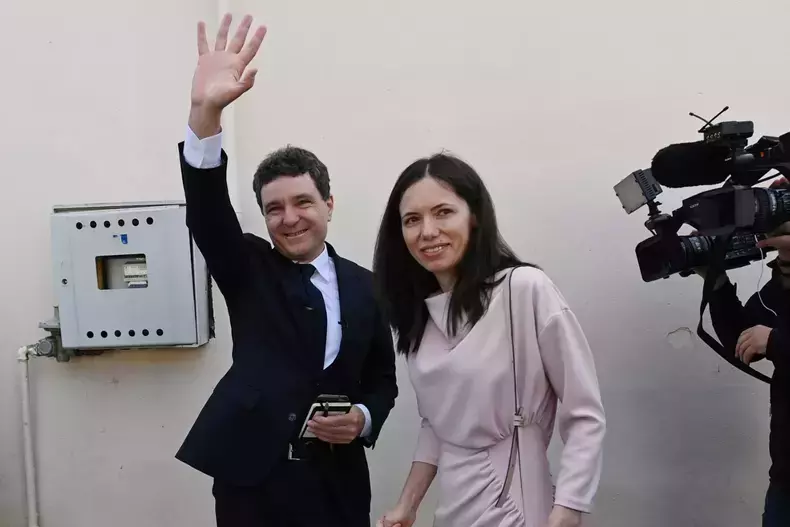mirabela-gradinaru-nicusor-dan-alegeri-prezidentiale-2025