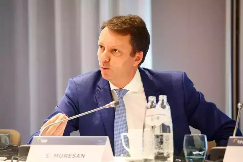 siegfried-muresan7-3-1-1