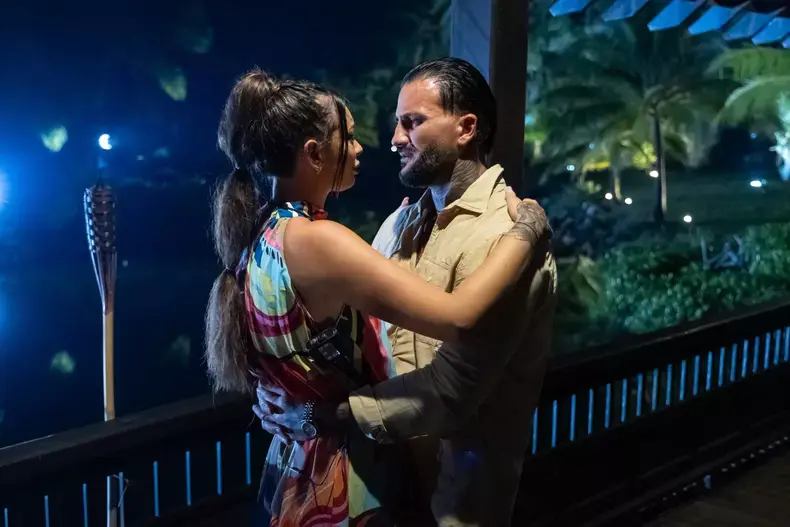 marcel-si-armina-parasire-insula-iubirii-1-scaled