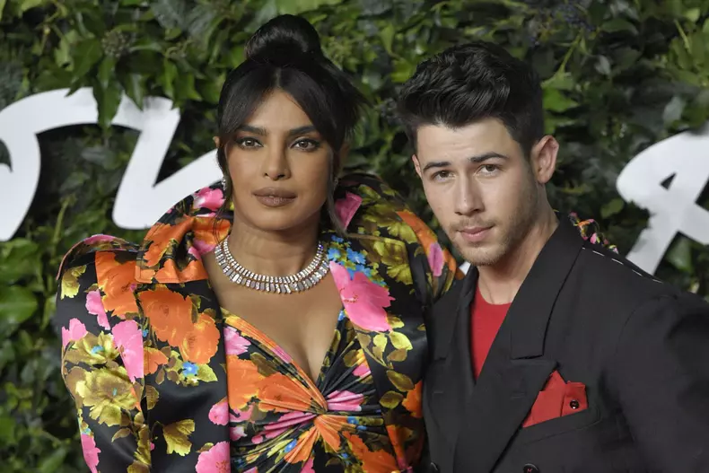 Priyanka Chopra și Nick Jonas