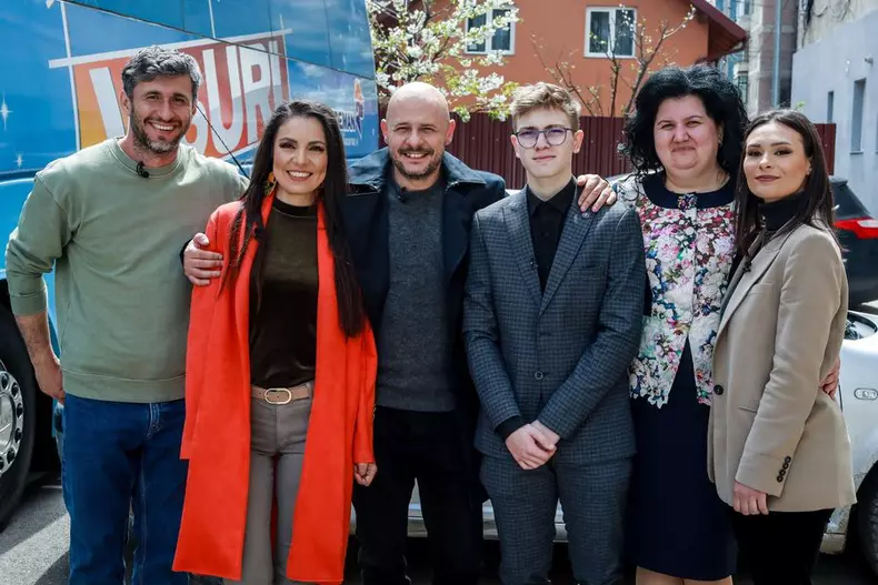 Cristina Joia, designerul care colorează „Visuri la cheie”: „Mă reîntorc la mine de câte ori pictez”. EXCLUSIV