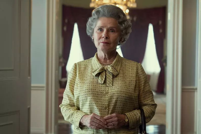 Cum a afectat-o pe Imelda Staunton, actrița din „The Crown”, moartea reginei. „Reacția mea m-a surprins”