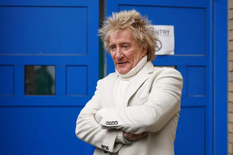 Rod Stewart a dezvăluit primele imagini adorabile cu cei doi nepoți ai săi