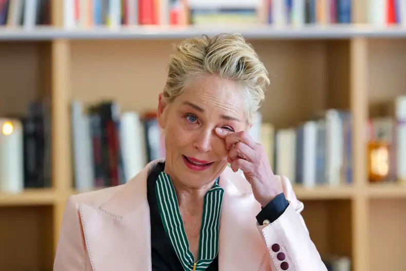 Sharon Stone a pozat în costum de baie la 65 de ani. Cum arată acum actrița din „Instinct primar”