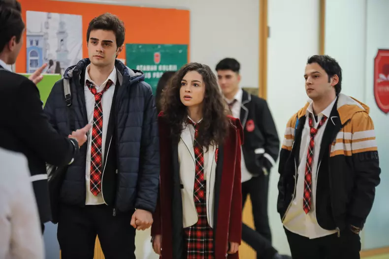 ultimele-episoade-din-totul-pentru-familia-mea.-cand-se-termina-serialul-cu-yigit-kocak-de-la-kanal-d-1