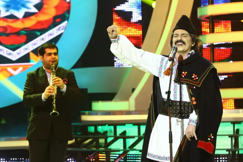 Te cunosc de undeva 8