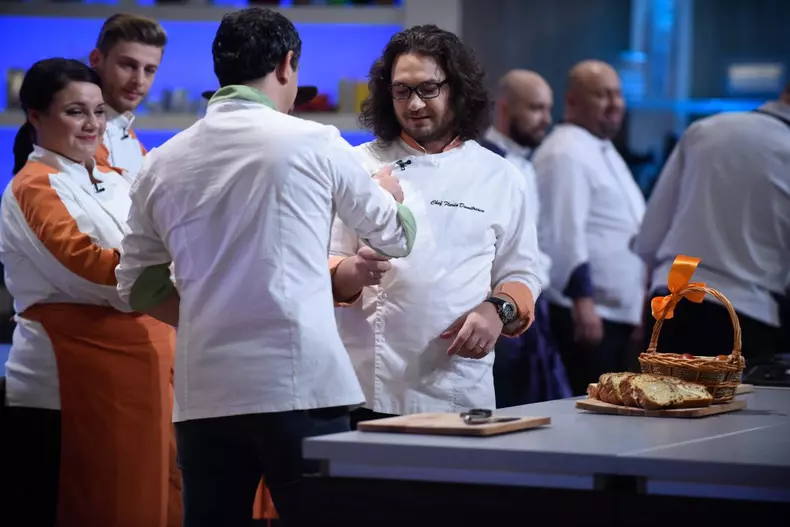 Chefi la cuțite (2)