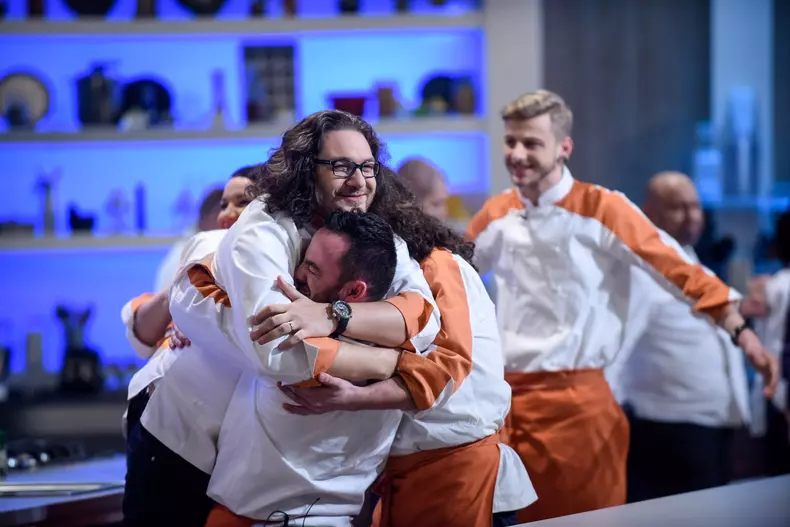 Chefi la cuțite (9)