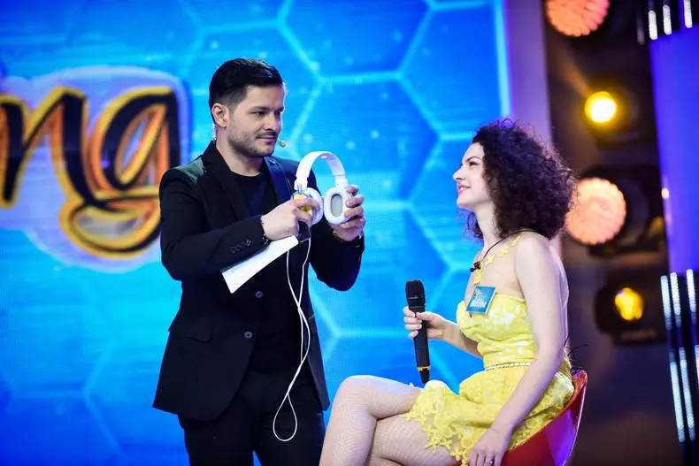 Liviu Vârciu le invită pe Lavinia Pârva, Lidia Buble și Nico, diseară, la „Zaza Sing” (2)