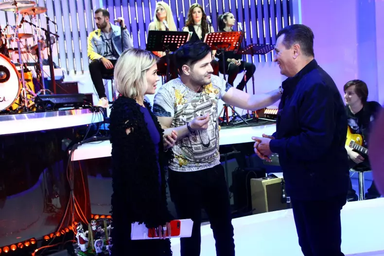 Liviu Vârciu îl serbează pe Nea Mărin, miercuri seară, la „Zaza Sing” (10)