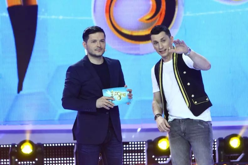 Liviu Vârciu îl serbează pe Nea Mărin, miercuri seară, la „Zaza Sing” (17)
