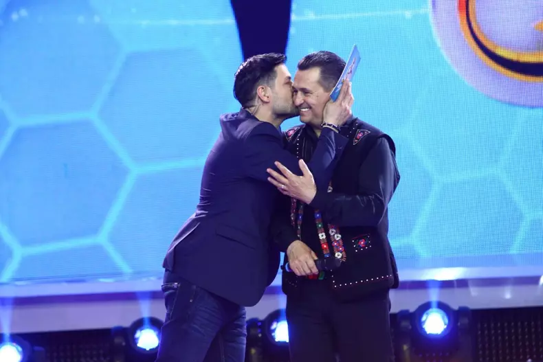 Liviu Vârciu îl serbează pe Nea Mărin, miercuri seară, la „Zaza Sing” (26)