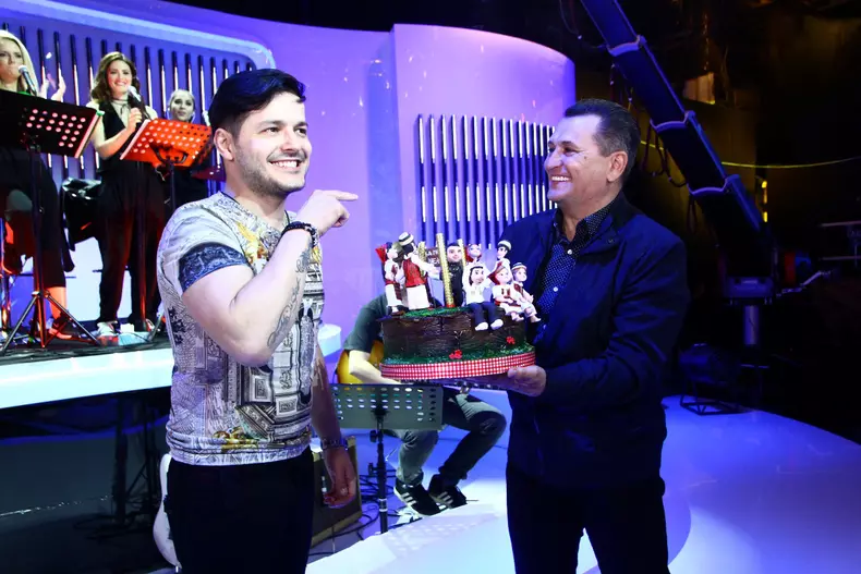 Liviu Vârciu îl serbează pe Nea Mărin, miercuri seară, la „Zaza Sing” (8)